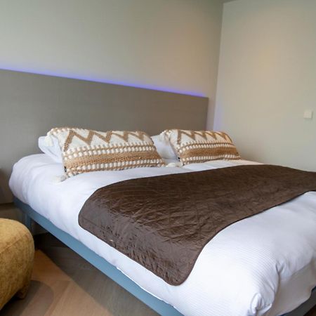 Boutique Hotel Herbergh Amsterdam Airport Free Parking Badhoevedorp Exterior photo