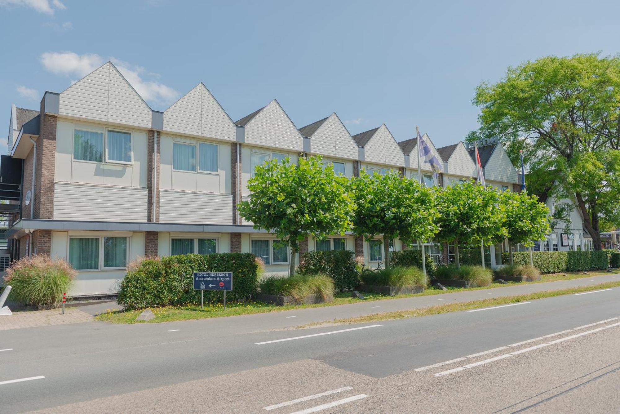 Boutique Hotel Herbergh Amsterdam Airport Free Parking Badhoevedorp Exterior photo