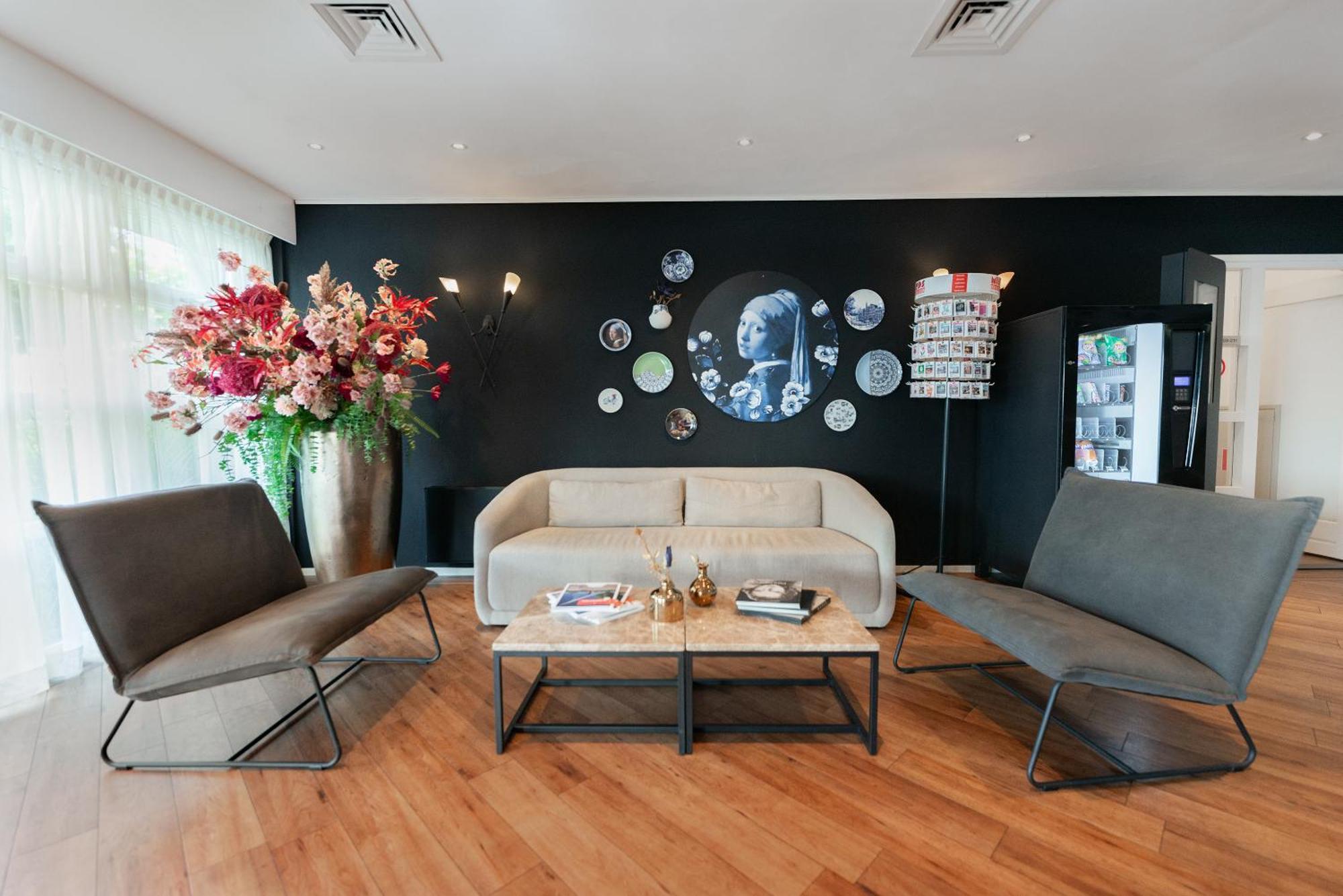 Boutique Hotel Herbergh Amsterdam Airport Free Parking Badhoevedorp Exterior photo