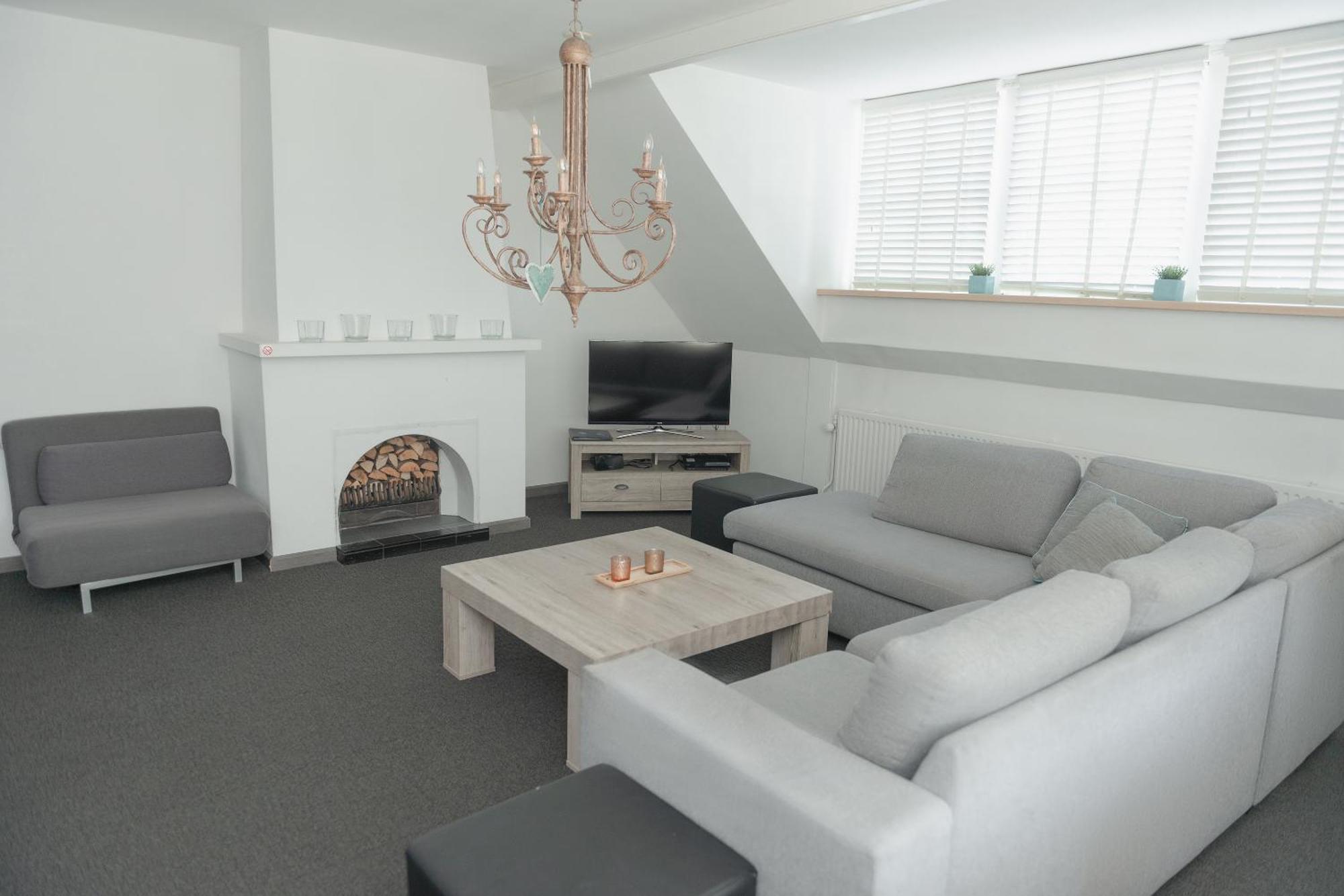 Boutique Hotel Herbergh Amsterdam Airport Free Parking Badhoevedorp Exterior photo