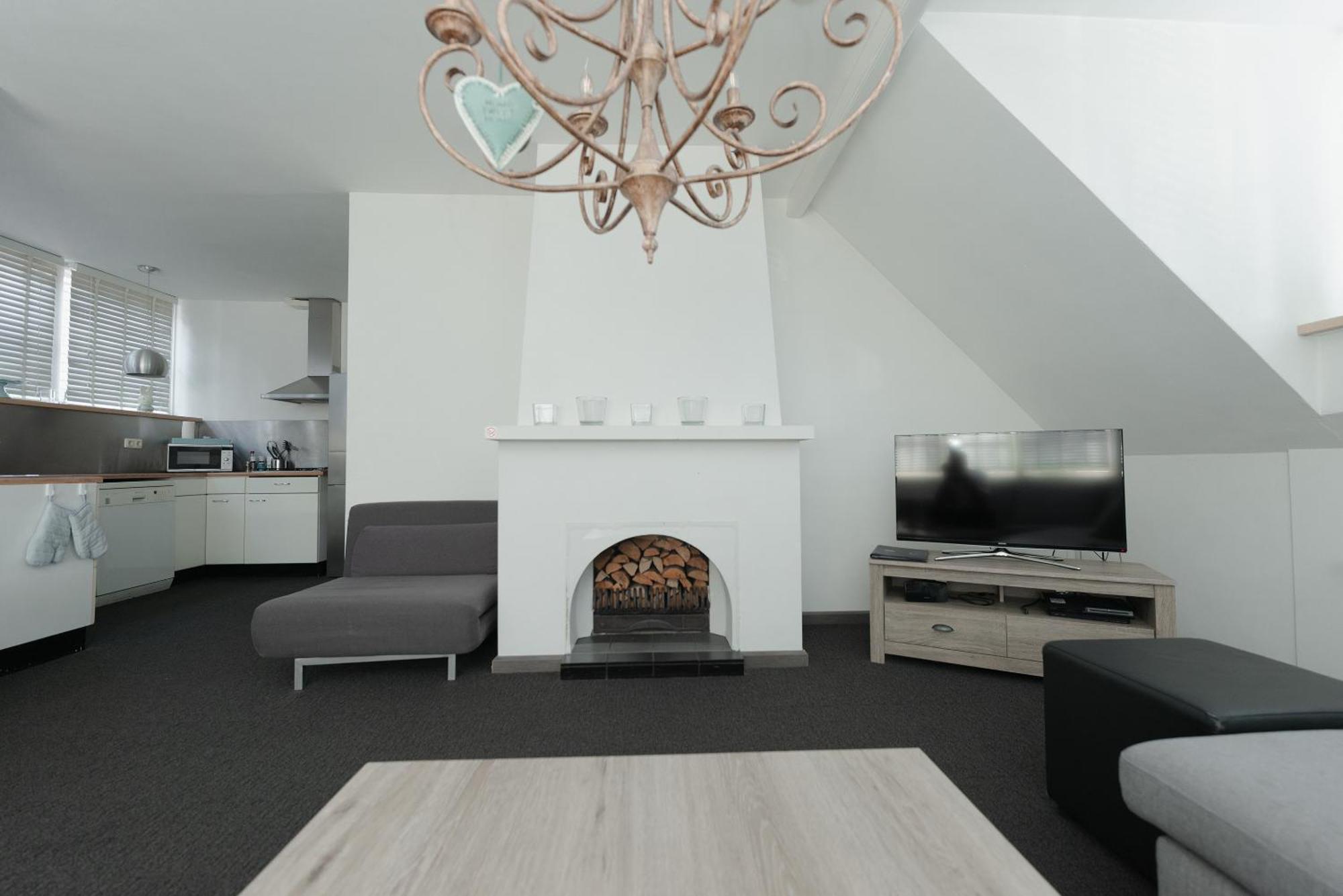 Boutique Hotel Herbergh Amsterdam Airport Free Parking Badhoevedorp Exterior photo
