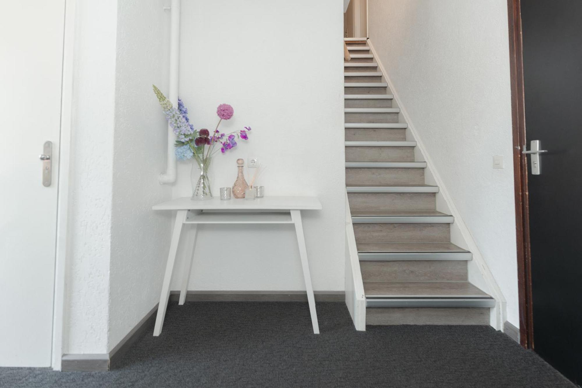 Boutique Hotel Herbergh Amsterdam Airport Free Parking Badhoevedorp Exterior photo