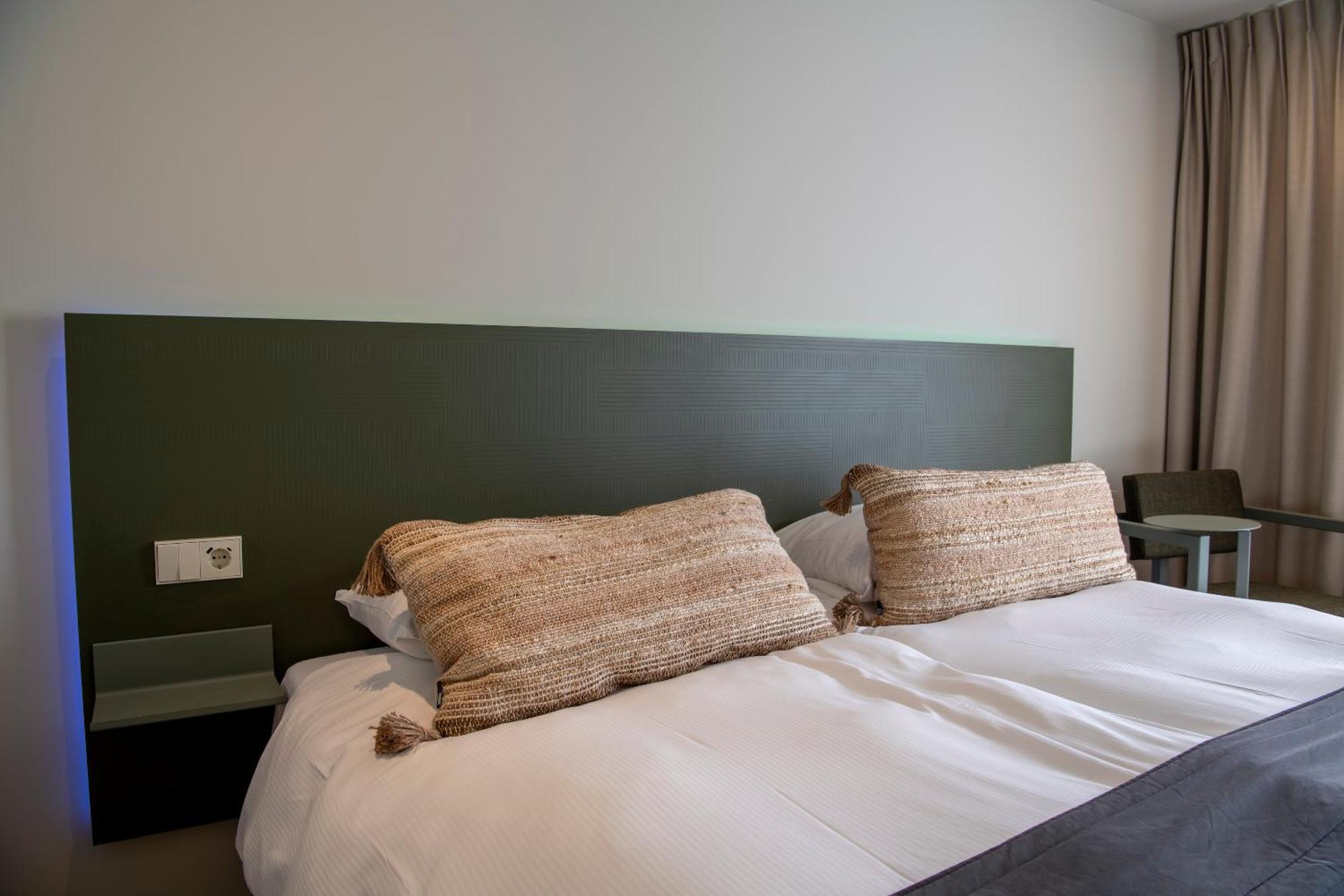 Boutique Hotel Herbergh Amsterdam Airport Free Parking Badhoevedorp Exterior photo