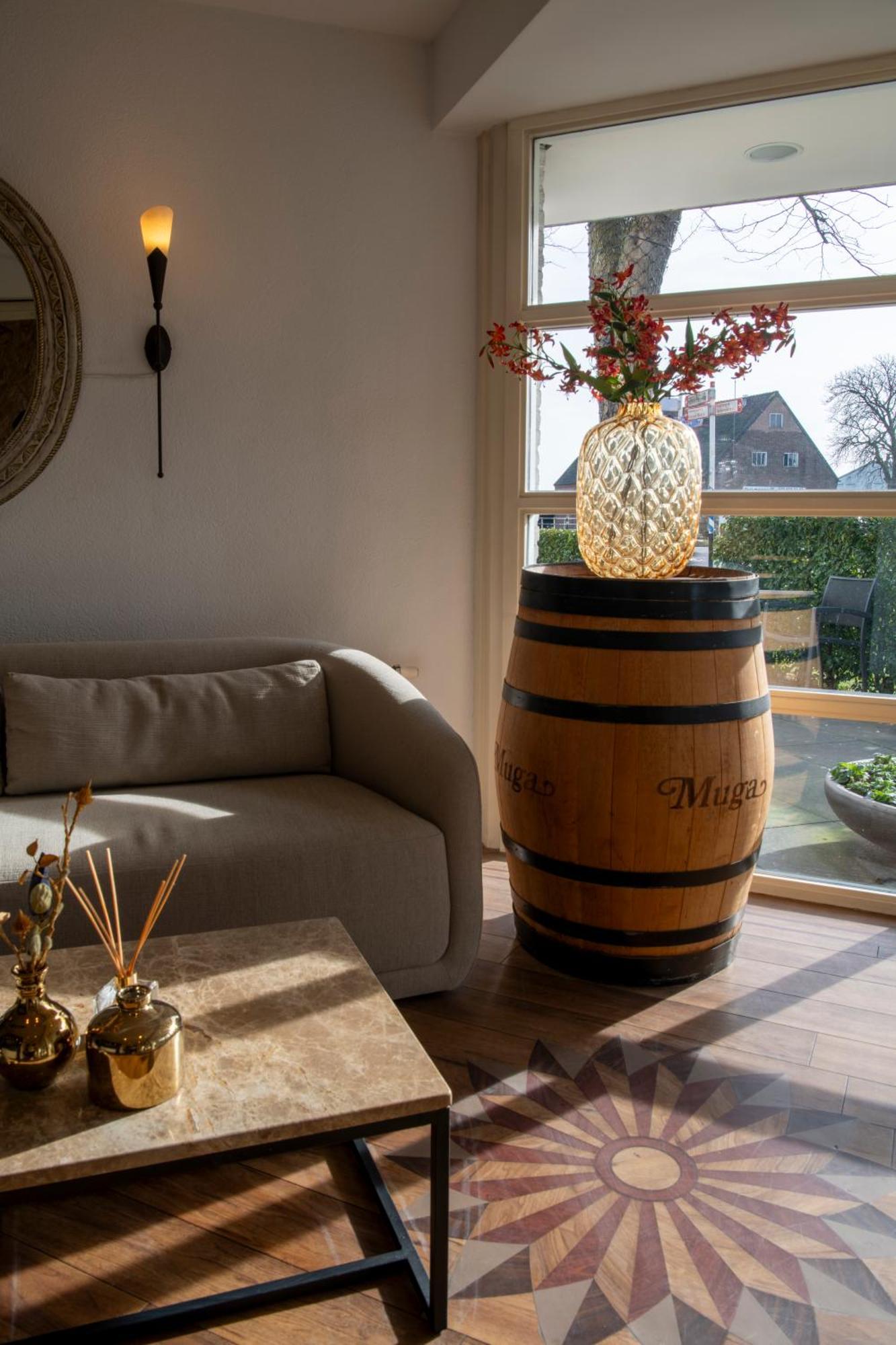 Boutique Hotel Herbergh Amsterdam Airport Free Parking Badhoevedorp Exterior photo