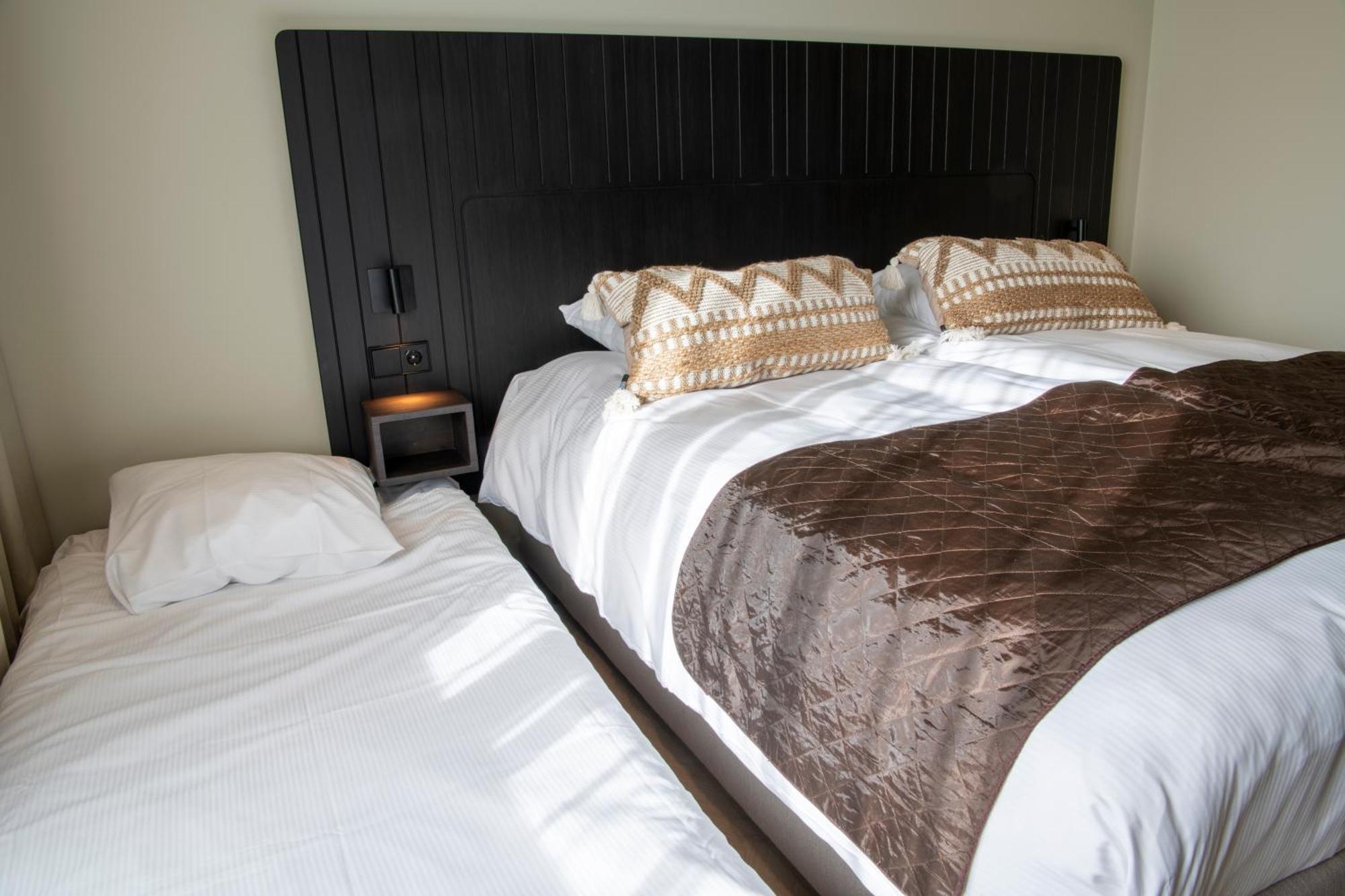 Boutique Hotel Herbergh Amsterdam Airport Free Parking Badhoevedorp Exterior photo