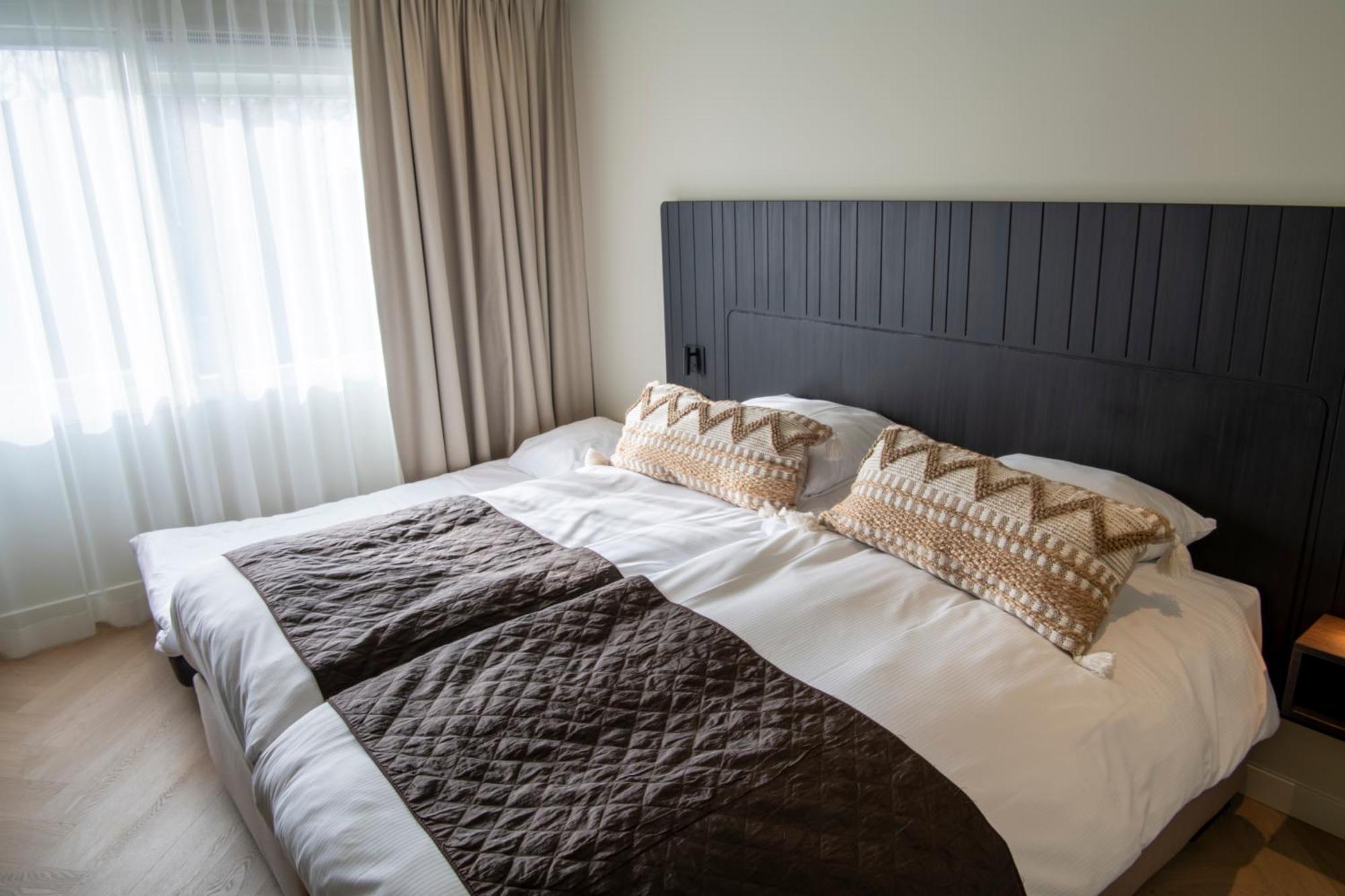 Boutique Hotel Herbergh Amsterdam Airport Free Parking Badhoevedorp Exterior photo