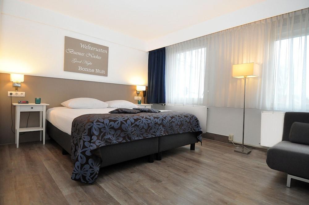 Boutique Hotel Herbergh Amsterdam Airport Free Parking Badhoevedorp Exterior photo