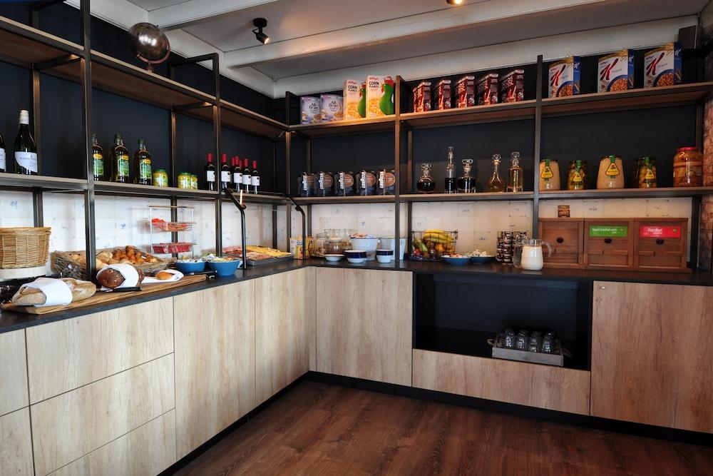 Boutique Hotel Herbergh Amsterdam Airport Free Parking Badhoevedorp Exterior photo