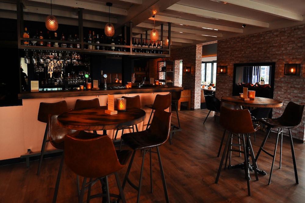 Boutique Hotel Herbergh Amsterdam Airport Free Parking Badhoevedorp Exterior photo